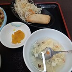 台湾料理 福祥居 - ランチの揚げ物とスープ