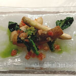 ビストロ　アギャット - 温菜　サクラマスのムニエル　菜花とホワイトアスパラ