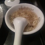 味の中華 羽衣 - 什錦炸麺　スープ
