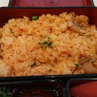 レストラン香味屋 - 一番下のお重 蟹ピラフ
