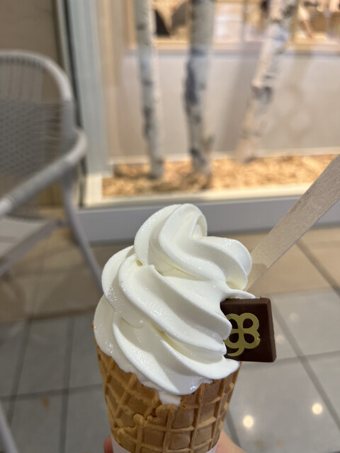 テイクアウトでよつば乳業のソフトクリーム』by nk168 : よつ葉