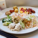 コンフォートイン - おかずとサラダ