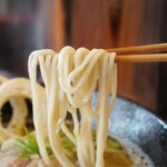 らーめん専門 和海 - とりあえず麺リフト（笑）
