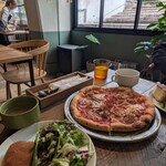 薪窯 PIZZA・CAFE NORTH GARDEN 万博公園店 - 