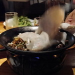 黒猫夜 - 陳さんのクレープ餃子　まぜまぜ