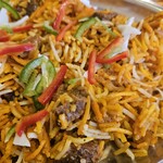 インドレストラン イートエンジョイ - ビリヤニ拡大　粒立ちがキレイ　マトンも食べやすいサイズ　