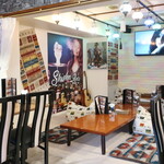 HAUS BAR RESTAURANT - 店舗内観