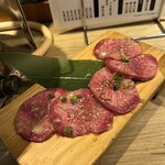 大衆ホルモン肉力屋 - 
