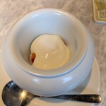 中国意境菜 白燕 - 杏仁豆腐