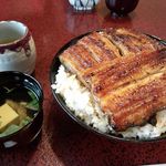 うなぎ 桜家 - お新香と吸い物付