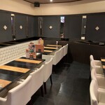 フーズフーズ - 店内の様子①。