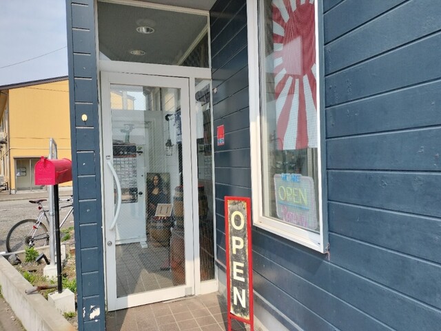 RAMEN HITONI YASASHIKU（ラーメン ヒトニ ヤサシク） - 秋田（ラーメン）の写真