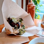 Kuumba du Falafel - ブーケみたいにサーブされます！