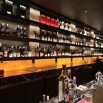 オーキッドバー - 初めてカウンターに座りました。