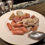 オーキッドバー - ソーセージもじゃがいもも美味しかった