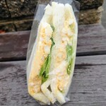 手仕事パン工房　ソレイユ - 料理写真:令和7年5月 営業時間(8:00〜19:00)
卵サンドウィッチ 税込330円