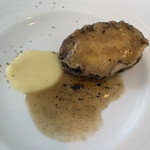 ビストロ天下井 - 特選 蝦夷鮑の海藻バターポワレ滑らかなじゃが芋ピューレ