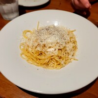 ピッツェリア&トラットリア ゴンゾ 目黒店 - ペコリーノチーズのカチョエペペ