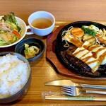 やさい畑 - どっちがどっち（サラダセット、ごはん大盛り）