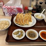 ぎょうざの満洲 - 