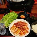 ぐりぐり家 - 得々４種盛りランチ お肉160g (税込)1,309円 (2025.05.06)