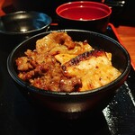 ぐりぐり家 - 実に旨い!(^^)! 焼肉丼を作って食べました ※角度を変えて (2025.05.06)