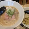 らぁ～麺 SHOU - 豚骨醤油ラーメン＋炒飯セット