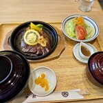 洋食屋牛銀 - 松坂牛サーロインステーキ定食