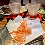 魚～ずまん - 刺身の殻を揚げて提供頂く（隣の常連さんのアドバイス）これはタイミング見て、頼んでくださいね