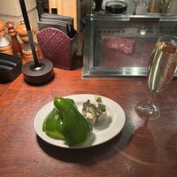 カルネジーオ イースト - 
