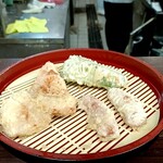 だるまの天ぷら定食 - 豚肉、ウインナー、ピーマン