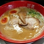 麺蔵ひの屋 - 鶏醤油ラーメン(半熟煮たまご半分のトッピングを迫加)