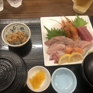 口コミ一覧 : 魚魚魚 （ギョギョギョ） - 河和/海鮮 [食べログ]