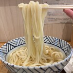 手打ちうどん 上を向いて - 