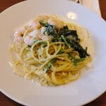 Italiana Pinocchio - 海老とほうれん草のクリームパスタ