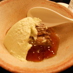 京洛肉料理 いっしん - ダダ茶豆のフランと近江牛テールの煮こごり