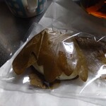 菊本和菓子店 - かしわ餅