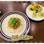 SPRING FIELD - 1,100日圓含稅♫