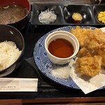 鶏魚Kitchen ゆう - 鶏天定食
