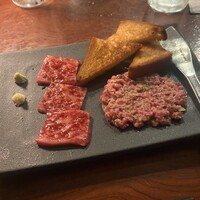 カルネジーオ イースト - 
