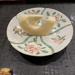 みつき - 蒸し筍　ホカホカ出来立てを塩のみで味わう