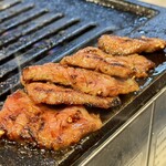 焼肉やっちゃん - 