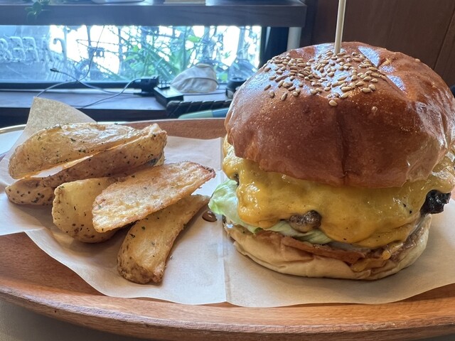 GLAD BuRger （グラッド バーガー） - 四ツ橋/ハンバーガー | 食べログ