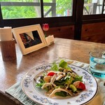 ヴィッラ デルピーノ - ひのはら舞茸のオーブン焼き サラダ仕立て