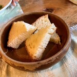 ヴィッラ デルピーノ - ベーカリー「森の風°」の天然酵母パン