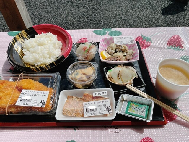 山内鮮魚店 - 志津川（海鮮丼）の写真