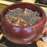 那古野 しば福や 名駅店 - パリパリの表面