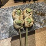 298681340 - 抱き身
