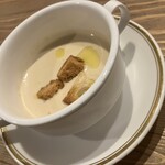 LODGE - 新玉ねぎのスープ