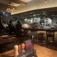 カルネジーオ イースト - 